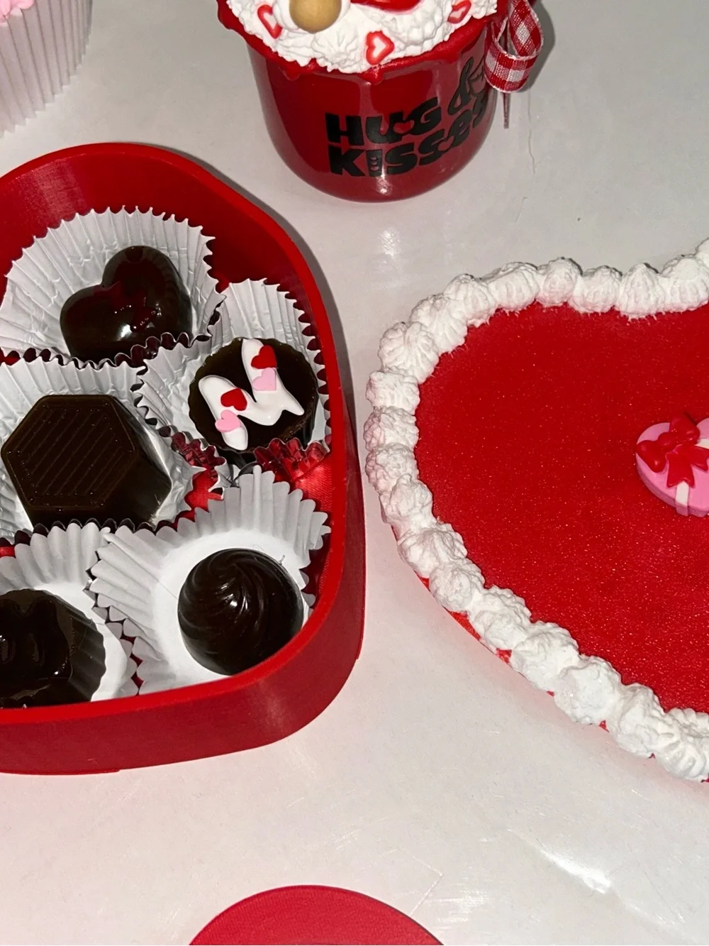 Heart-Shaped Red & Pink Set - Handmade Cute Valentine Decor